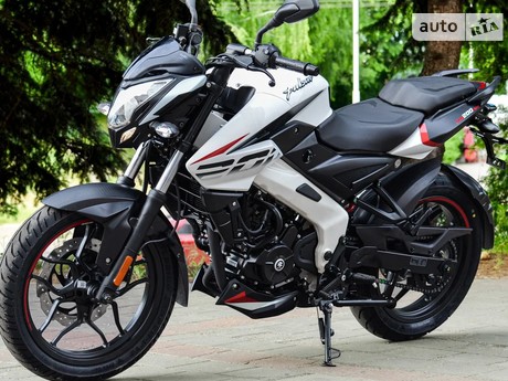 Bajaj Pulsar 2023