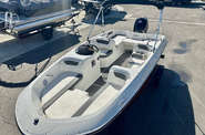 Bayliner Element Base