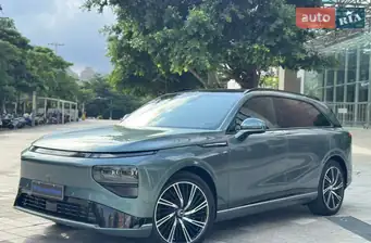 Xpeng G9
