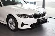 BMW 3 Series Base