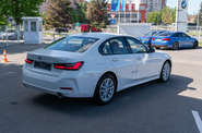 BMW 3 Series Base