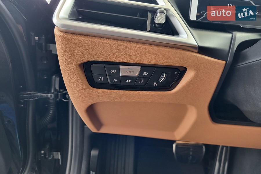 BMW 3 Series - фото 15
