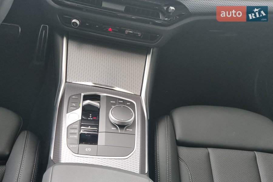 BMW 3 Series - фото 12