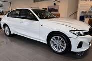 BMW 3 Series Base