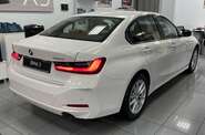 BMW 3 Series Base