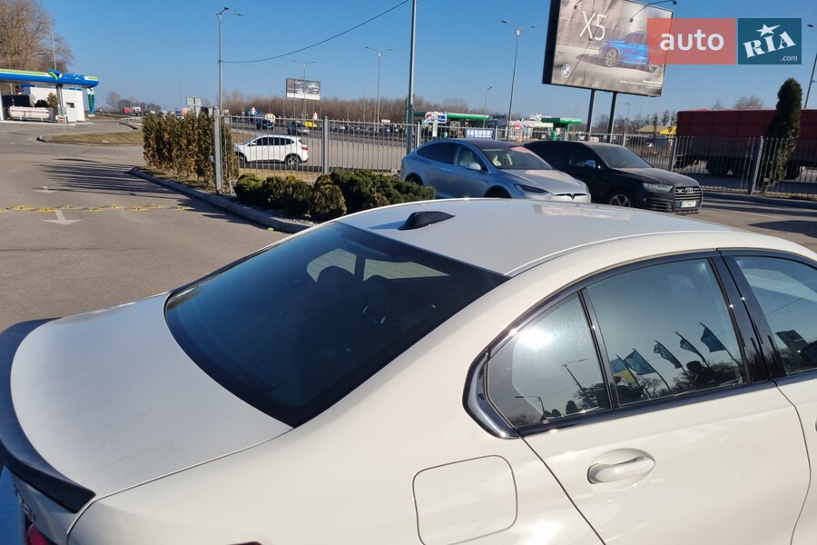 BMW 3 Series - фото 11