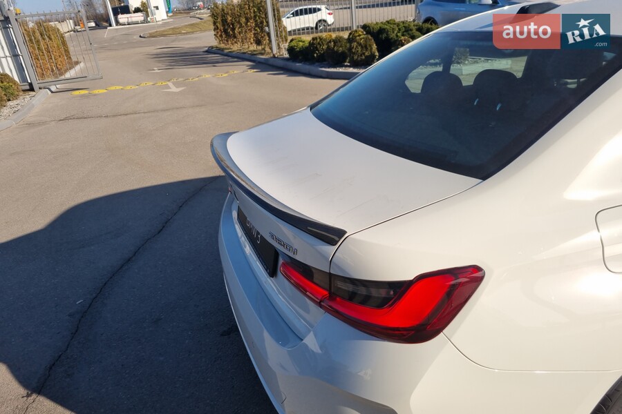 BMW 3 Series - фото 9