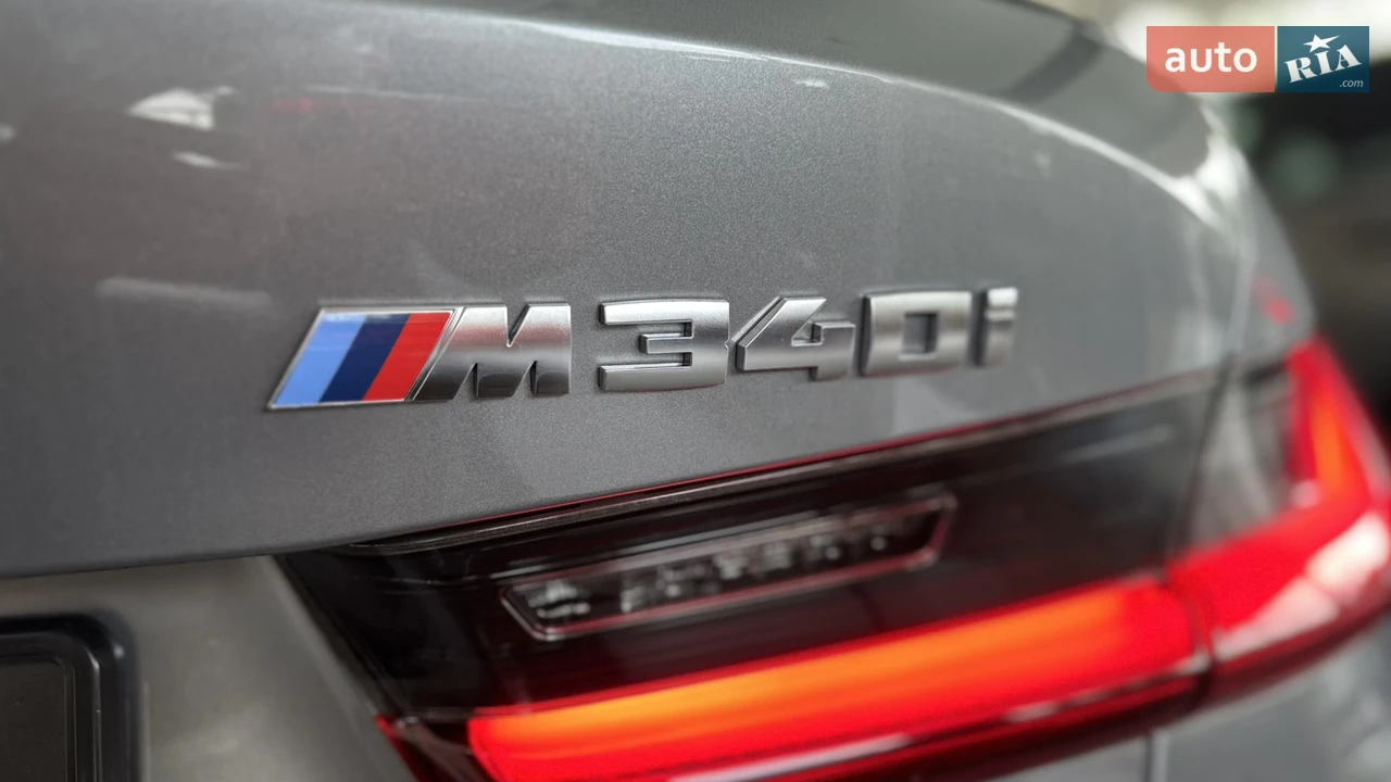 BMW-9