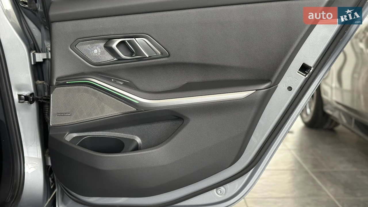 BMW-23