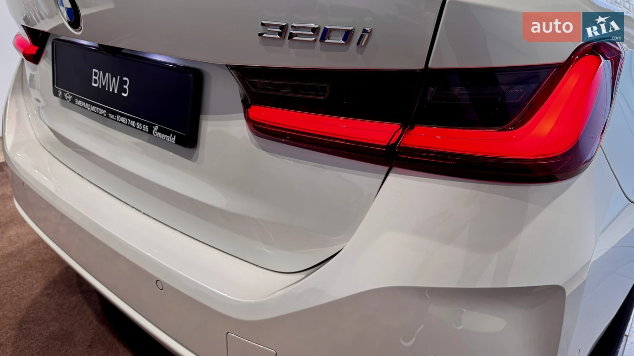 BMW-12