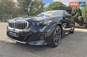 BMW 5 Series 520i MHEV Steptronic (208 к.с.) 2025