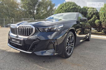 BMW 5 Series 2025 Base