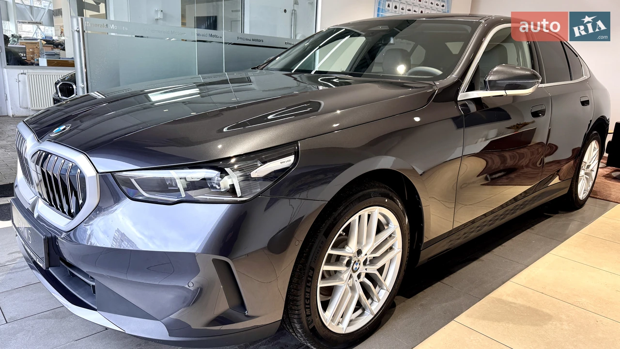 BMW 5 Series Base