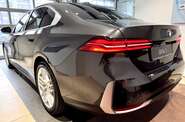 BMW 5 Series Base