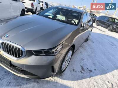 Новий BMW 5 Series 2025 - фото 2