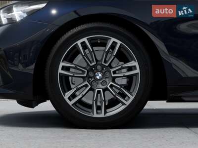 Новий BMW 5 Series 2025 - фото 4