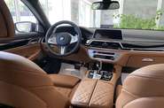 BMW 7 Series Base