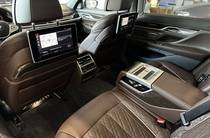 BMW 7 Series Base