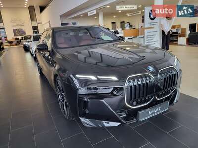 BMW 7 Series 2025 M Package