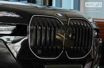 BMW 7 Series 2025 M Package