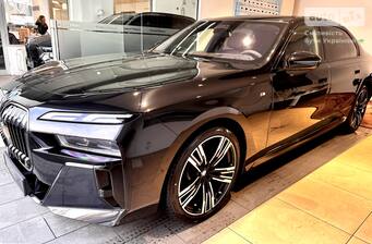 BMW 7 Series 2025 M Package