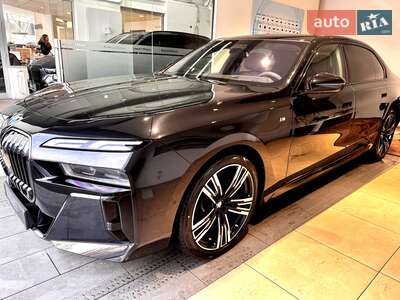 BMW 7 Series 2025 M Package