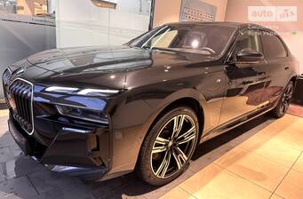 BMW 7 Series 2025 M Package