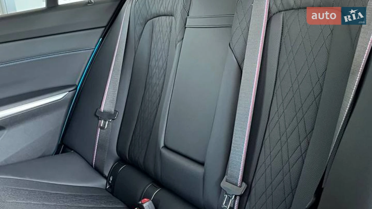 BMW-23