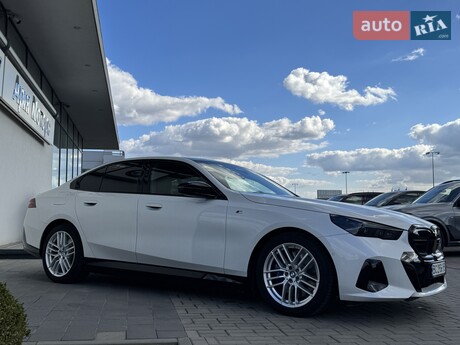 BMW i5 2024