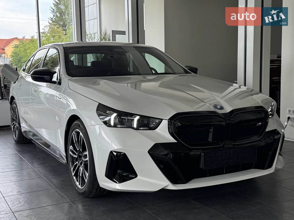 BMW i5 M Sport Package Pro