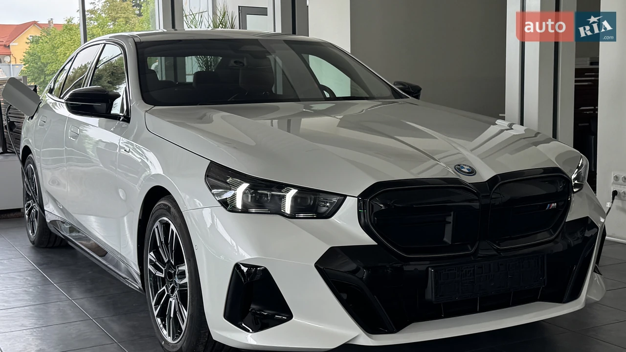 BMW i5 M Sport Package Pro