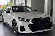 BMW i5 - фото 1