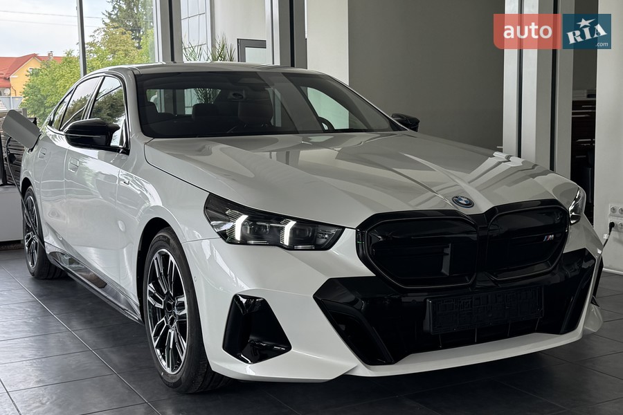 BMW i5 - фото 1