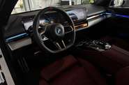 BMW i5 - фото 13