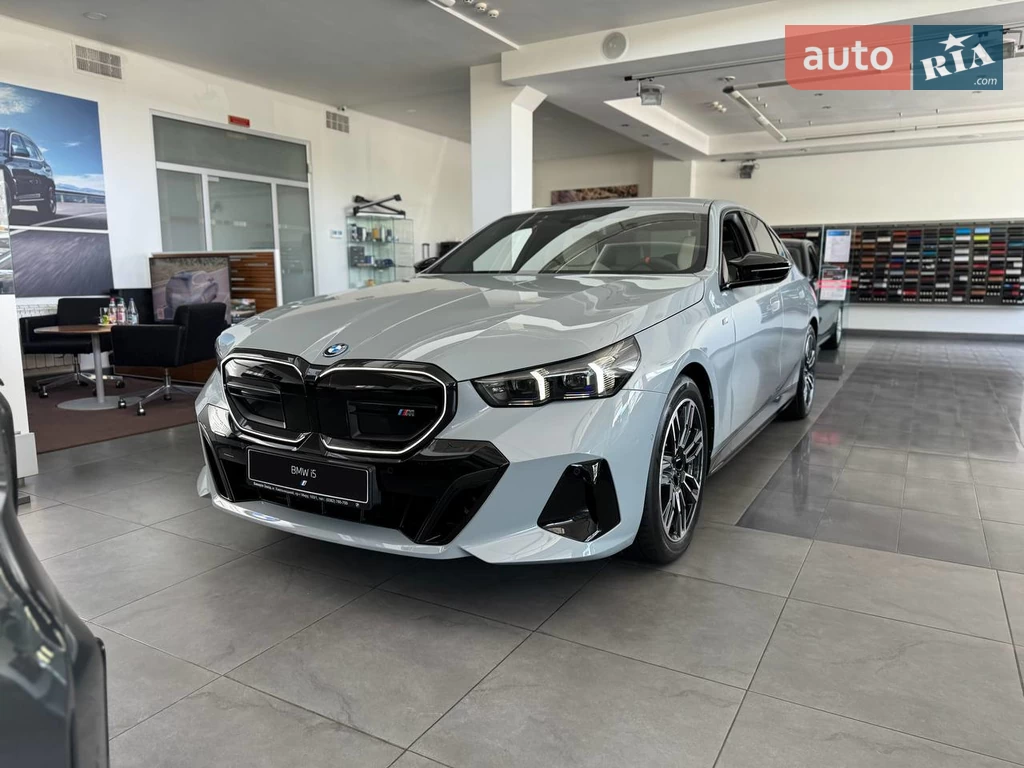 BMW i5 M Sport Package Pro