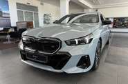BMW i5 M Sport Package Pro