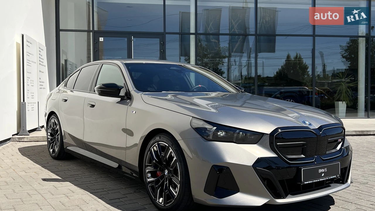 BMW i5 M Sport Package Pro