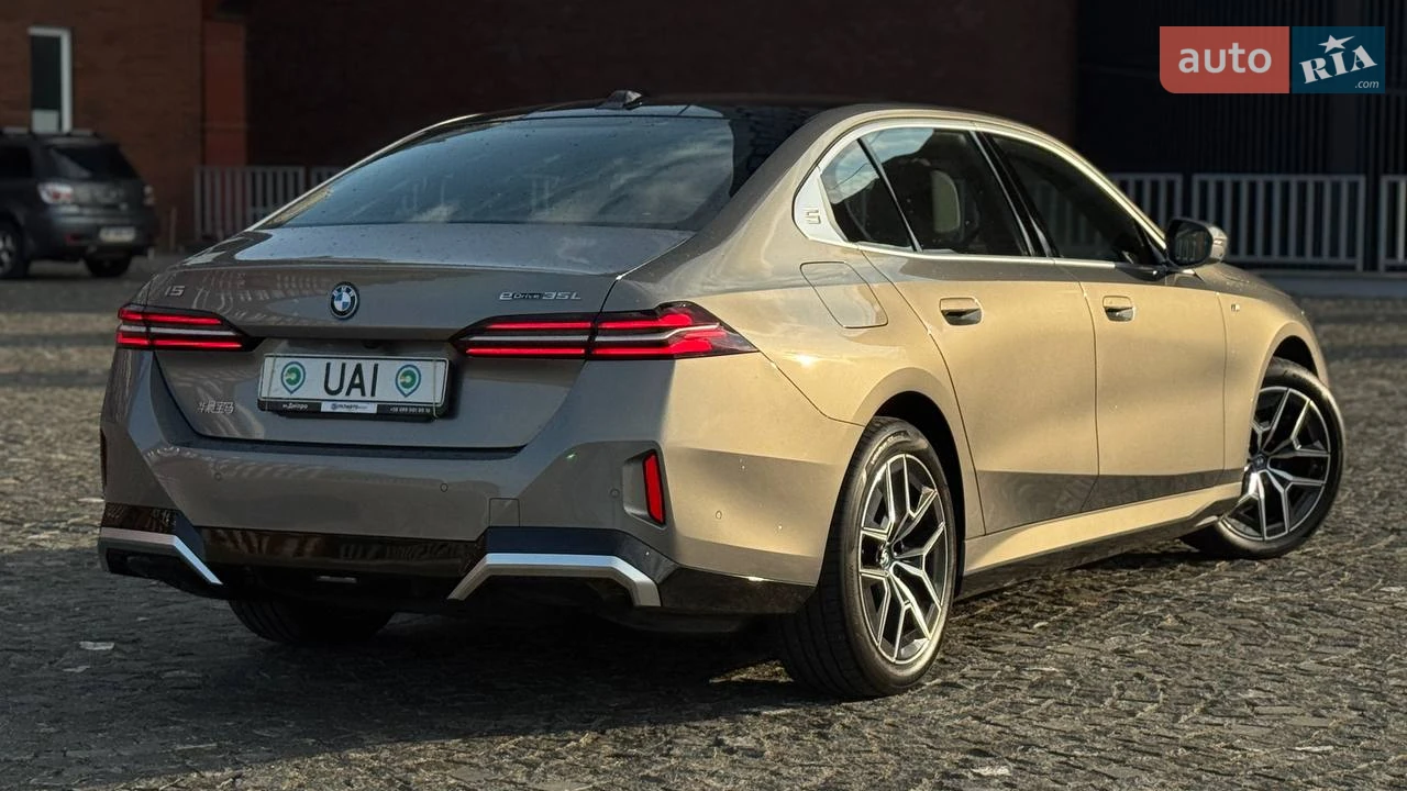 BMW-11