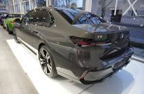 BMW i7 Base