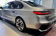 BMW i7 Base