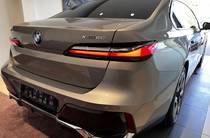 BMW i7 Base