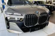 BMW i7 Base