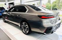 BMW i7 Base