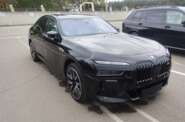 BMW i7 Base