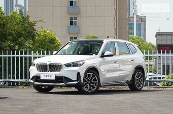 BMW iX1 2023 xLine