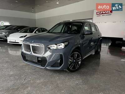 BMW iX1 2023 xLine