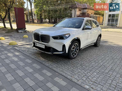 BMW iX1 2023 xLine