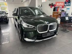 BMW iX1