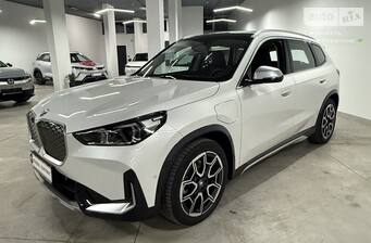 BMW iX1 2023 xLine
