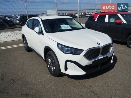 BMW iX2 2025